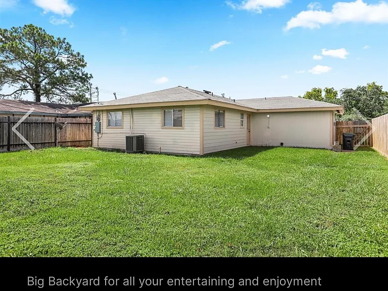2733 Stanford St — Photo 10