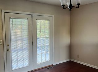 1013 Chickasaw Trl, Greenbrier, TN 37073