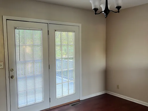 1013 Chickasaw Trl, Greenbrier, TN 37073