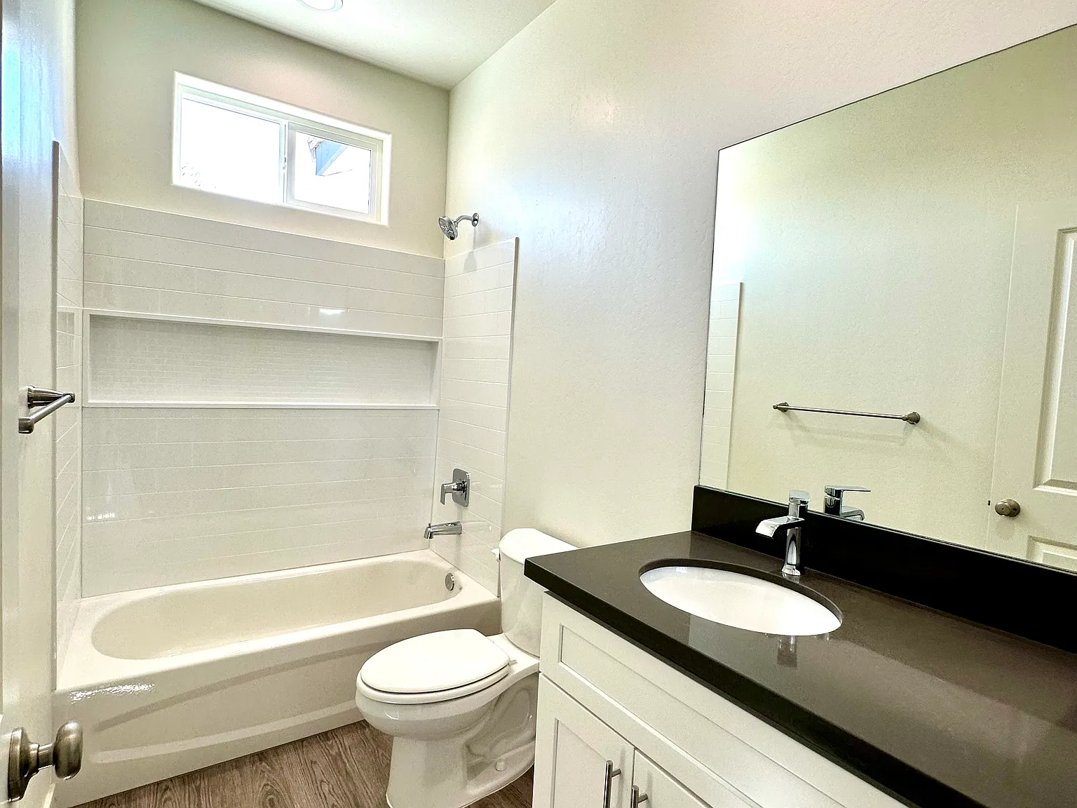 2 bed, 822 sqft, $1,775 — Photo 4