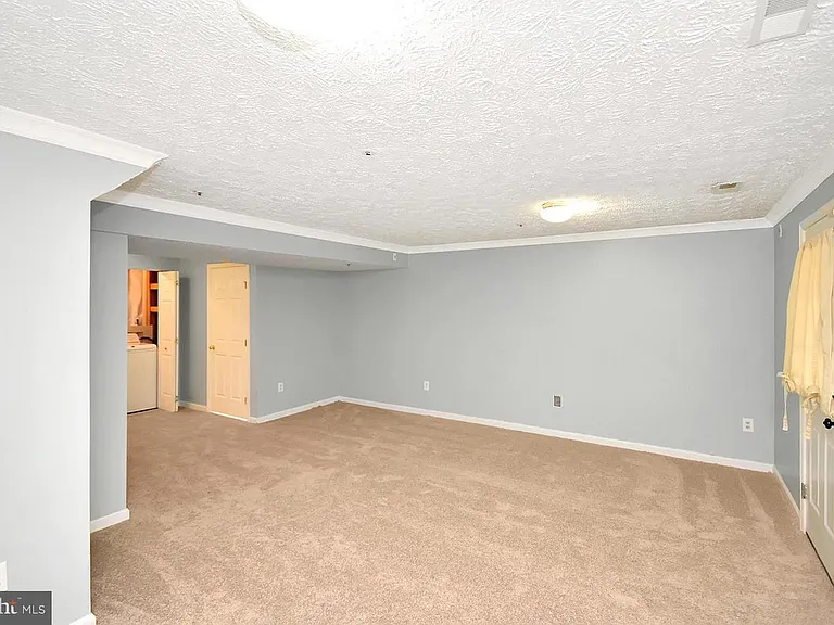 7810 Foxcove Ct — Photo 20