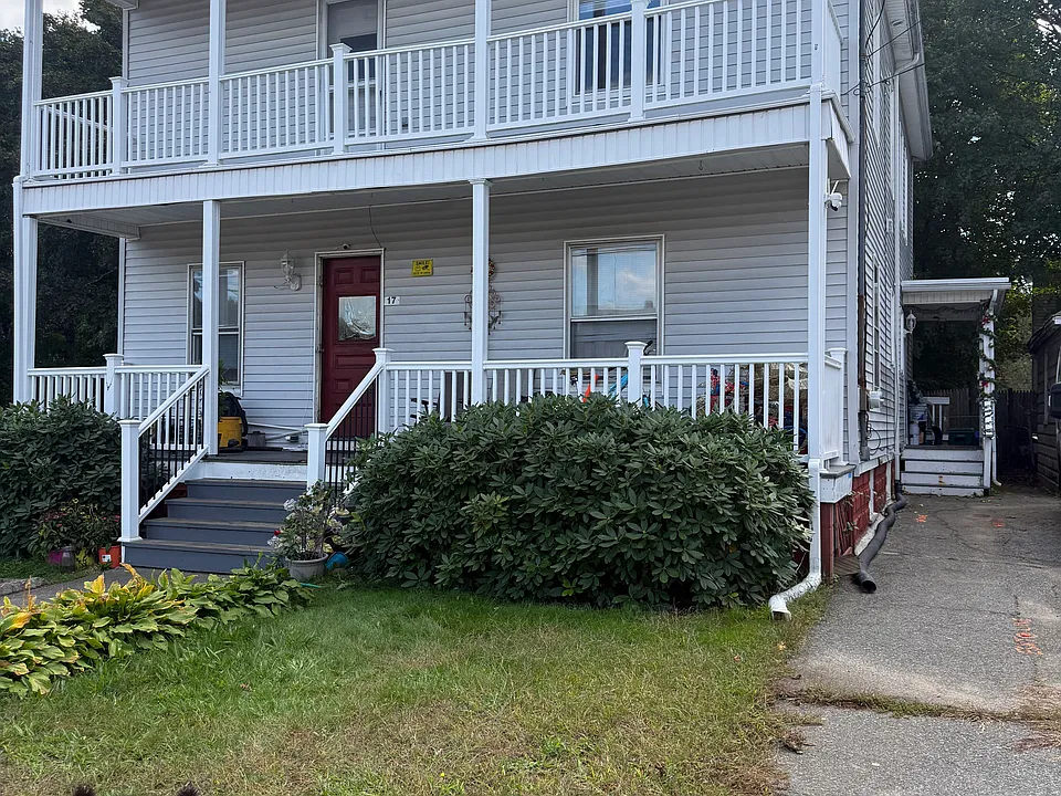 17 Louise St #2