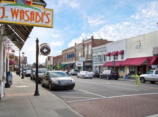 S Broad St, Mooresville, NC 28115