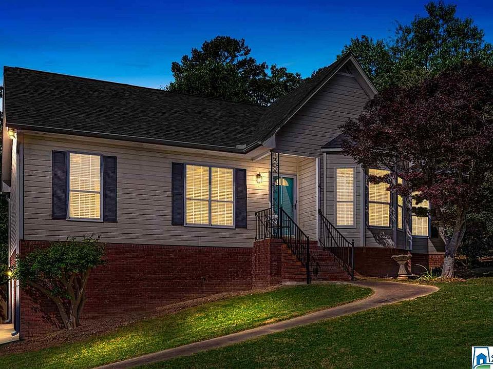 1st image of 6819 Lexington Oaks Dr