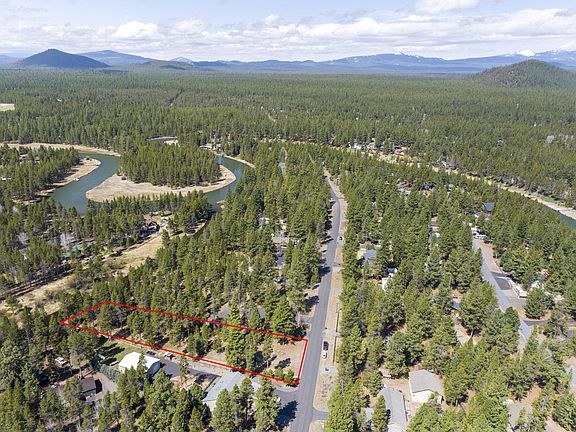 4th image of Blue Heron Dr