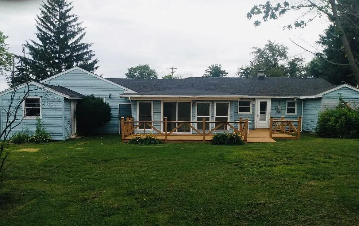 5938 Lathrop Dr — Photo 2