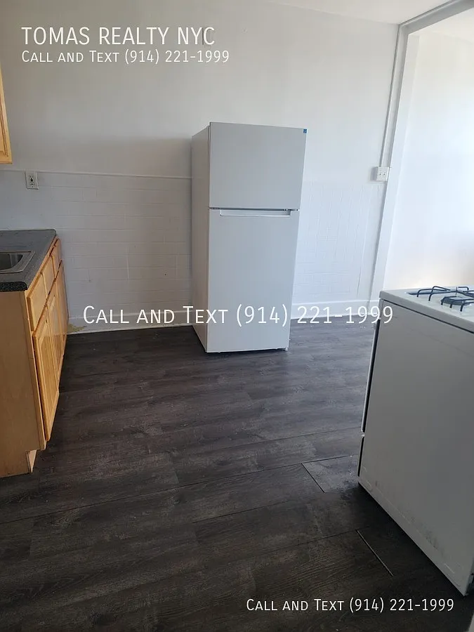 4 bed, $3,500 — Photo 1