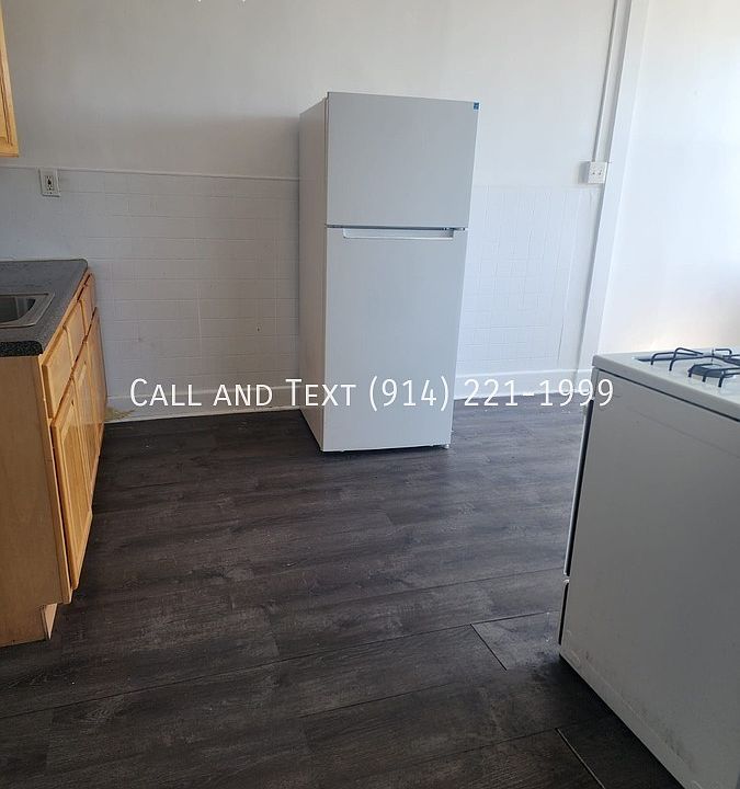 1st image of 152 Ridge Ave