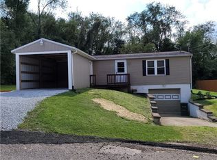 2421 Locust St, Latrobe, PA 15650