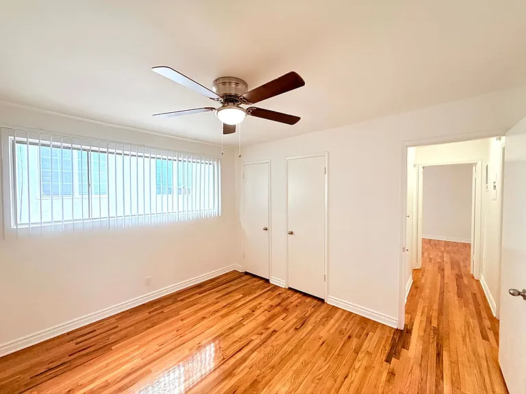 1323 N. Bronson Avenue — Photo 15