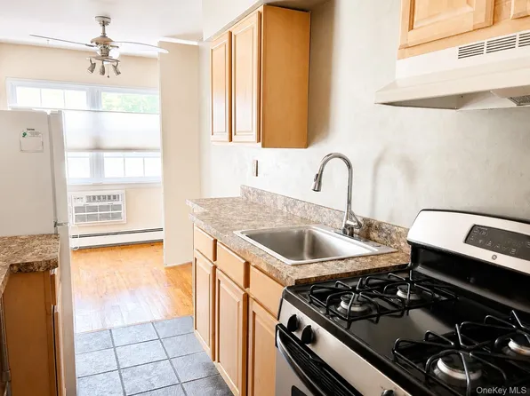 8 Colonial Road #36, Beacon, NY 12508
