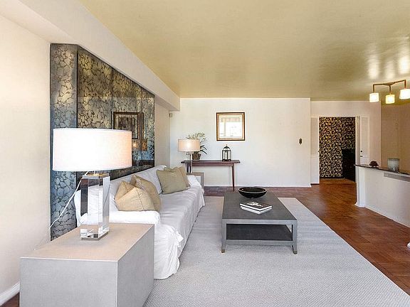 4th image of 35 E 75th St #16D