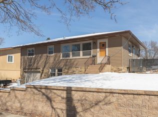 2003 22nd St NW, Rochester, MN 55901