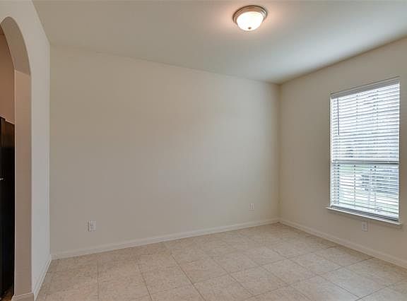 4th image of 5949 Obsidian Creek Dr