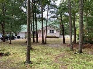 62 N Trainor Ave, Manorville, NY 11949