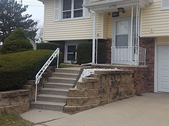 2nd image of 4732 N 131st St