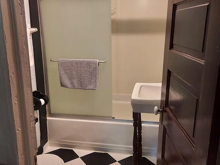 Full Bath