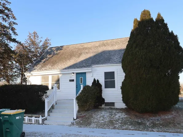 705 Queensboro Ave, Mishawaka, IN 46544