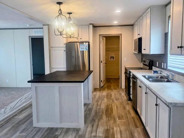 106 Mulberry Dr #108MUL, Morton, IL 61550