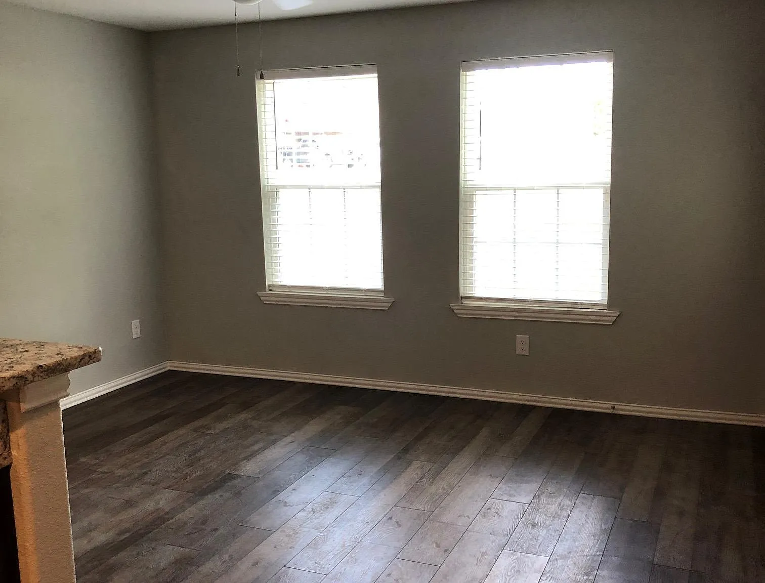 3 bed, 1200 sqft, $1,800 — Photo 3