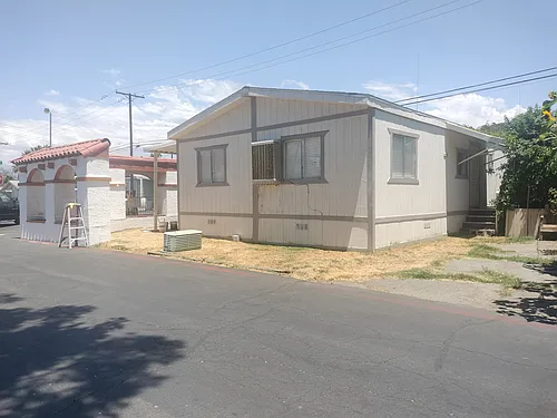23 Crooks St Photo 1