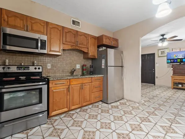 2655 NW 14th Ave, Miami, FL 33142
