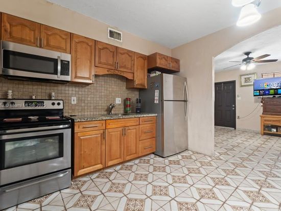 2655 NW 14th Ave, Miami, FL 33142