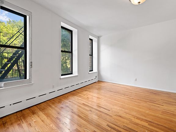 3rd image of 606 Saint Nicholas Ave APT 2