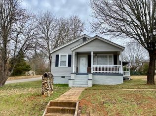 738 Darlington St, Calhoun Falls, SC 29628