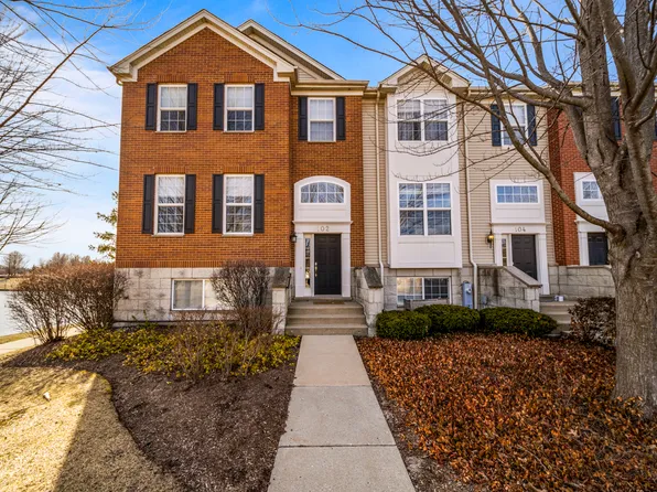 102 Town Center Blvd, Gilberts, IL 60136