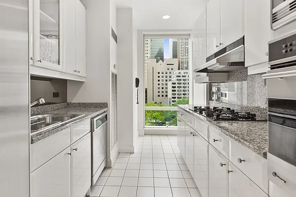 Rented by Compass | media 33