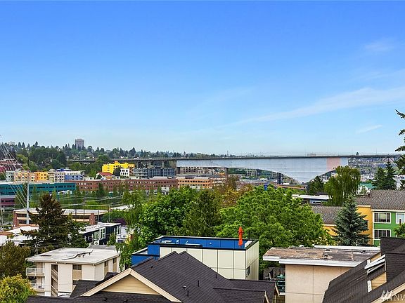 3rd image of 118B W Florentia St