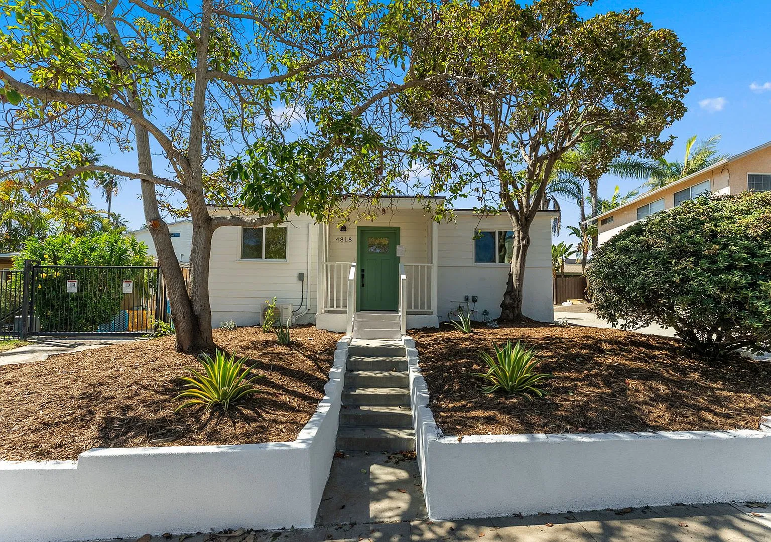 Remodeled 2 Bed / 2 Bath Home Near Kate Sessions Park Private Yard & Garage! — Photo 1