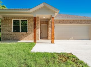 606 Crenshaw St, Terrell, TX 75160