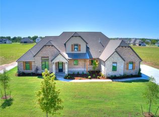 14201 Grae Ridge Rd, Yukon, OK 73099