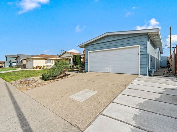 4th image of 261 Fernwood Dr