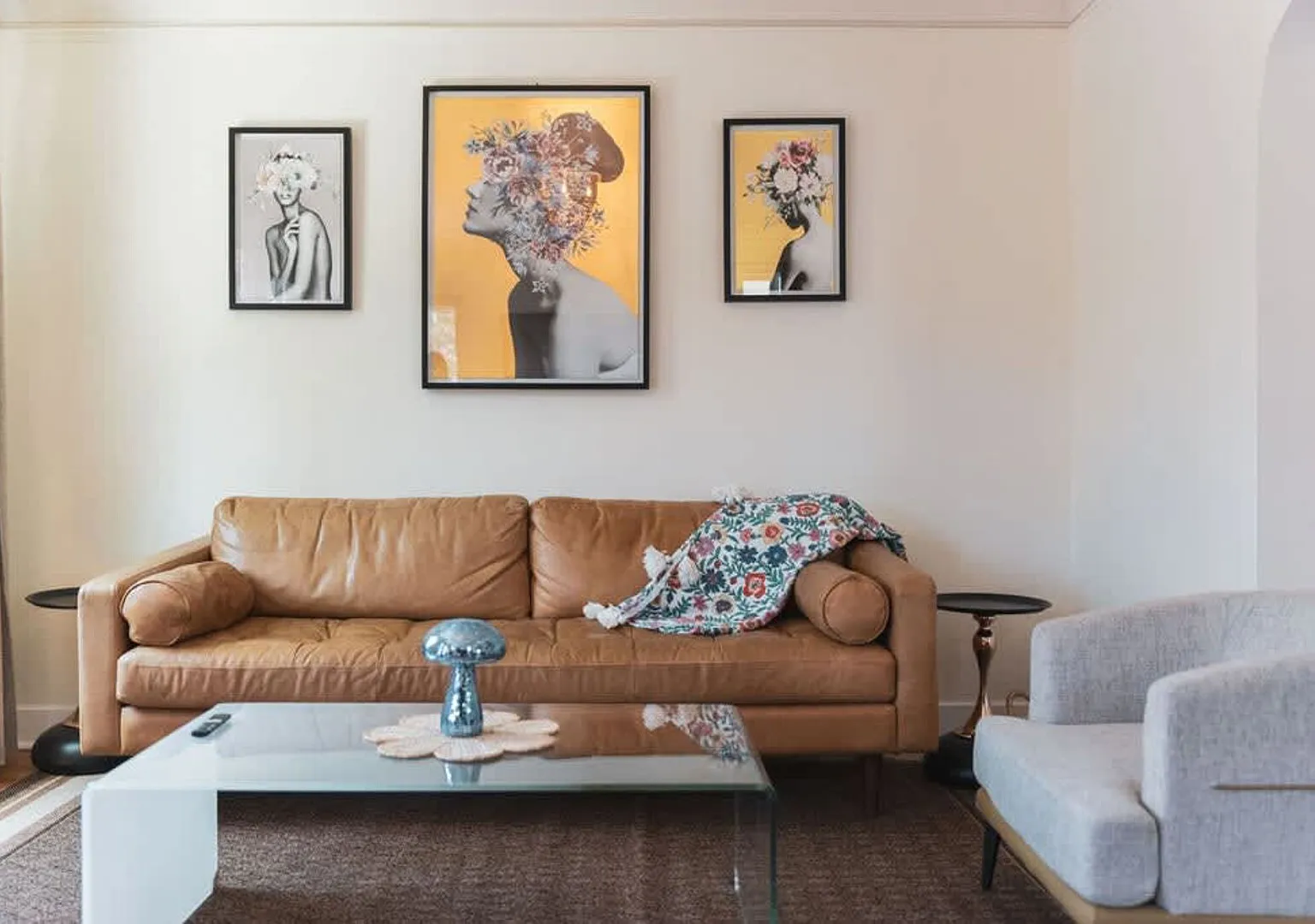 Quaint Updated 2bd/1bth Cottage Near Larchmont — Photo 1