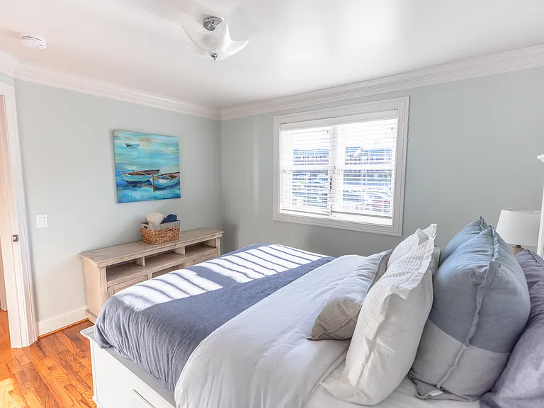 70 Carroll Ave #609 — Photo 10
