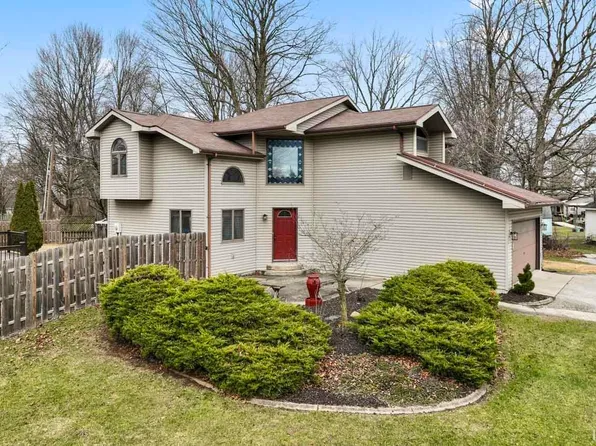 375 W Washington St, Camden, IN 46917