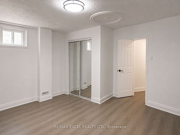 4th image of 3882 Midhurst Ln #Basement