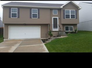 8210 N 146th St, Bennington, NE 68007