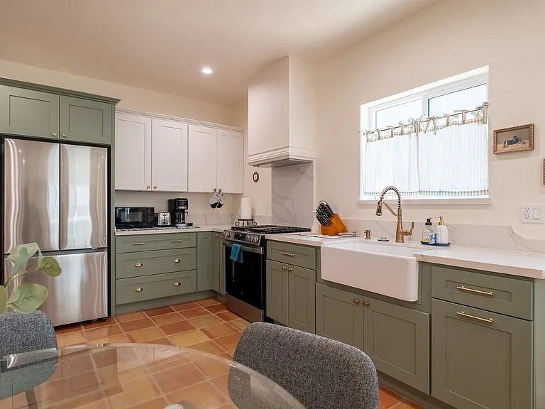 613 W Olive Ave #1 — Photo 20