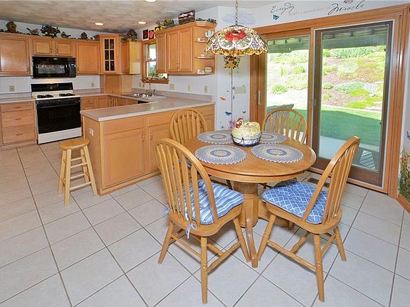 2nd image of 120 Dolores Dr