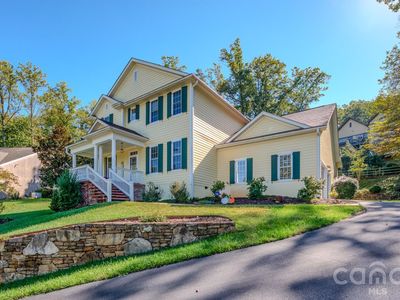 16 La Rue Ct, Candler, NC, 28715
