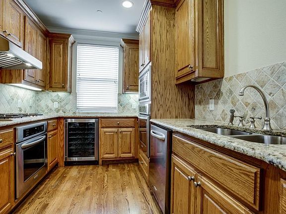 3rd image of 4145 Grassmere Ln APT 2