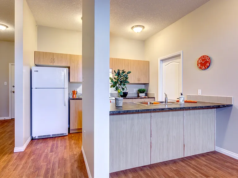 12 Nevada Pl #411 — Photo 2