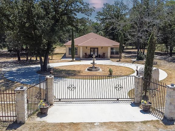 3rd image of 23014 Kendall Way