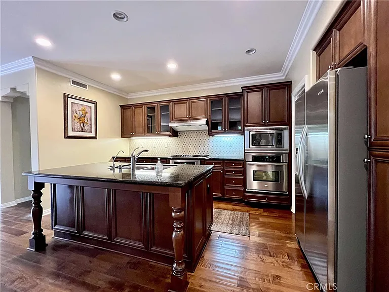 3974 E Callaway Dr — Photo 8