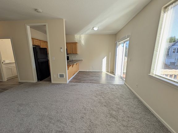 5th image of 34900 Burt Rd #1
