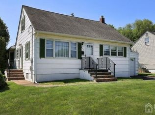465 Sampton Ave, South Plainfield, NJ